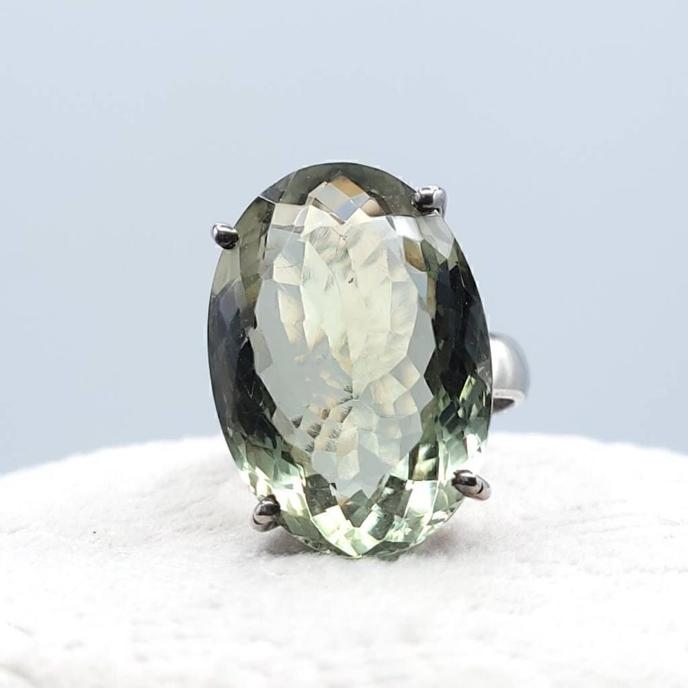 𝅺xl Green Amethyst oval
